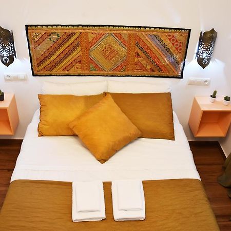 Puerta Real Apartamentos Seville Ngoại thất bức ảnh