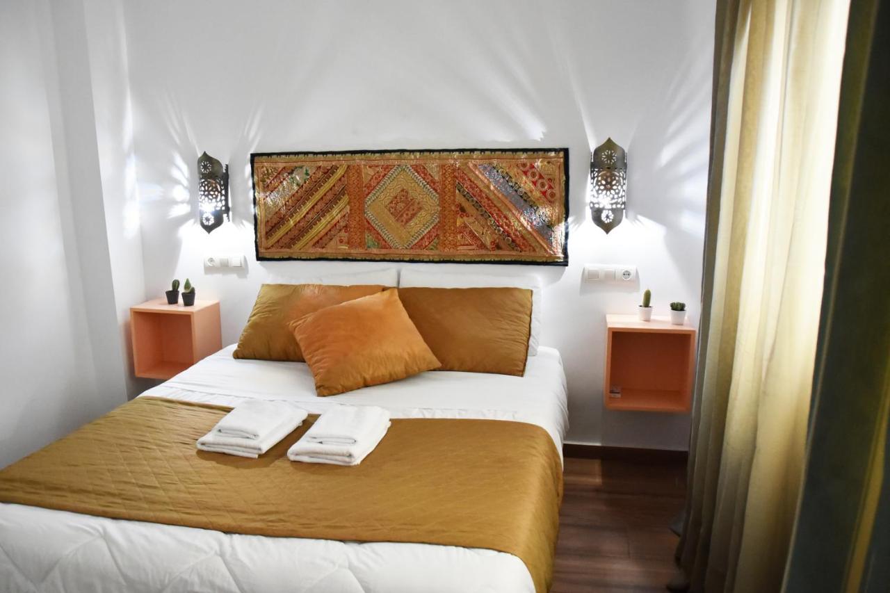 Puerta Real Apartamentos Seville Ngoại thất bức ảnh