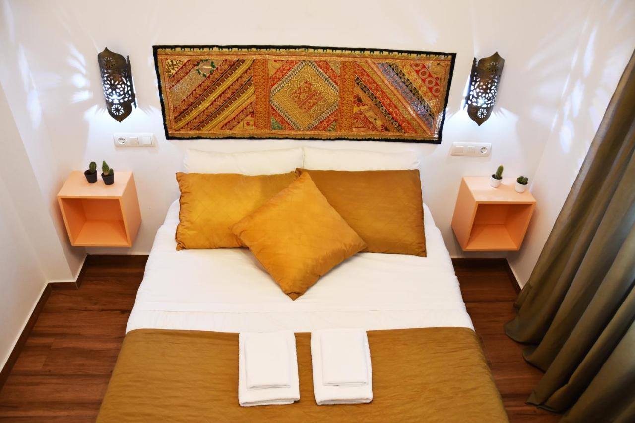 Puerta Real Apartamentos Seville Ngoại thất bức ảnh